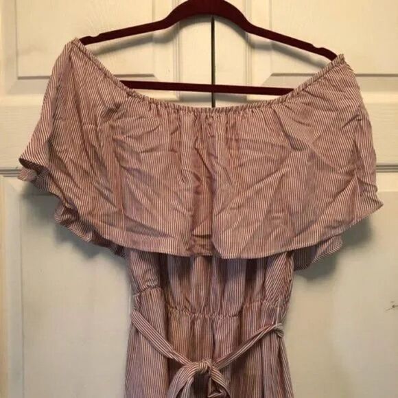 Simply Styled Off-Shoulder Striped Maxi Dress Simply Style - Picture 2 of 5